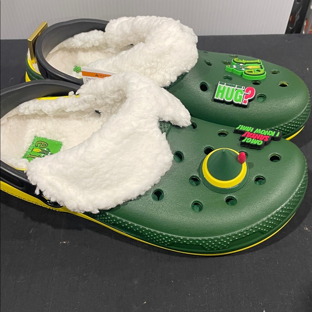 Elf Crocs - Picture 3 of 3